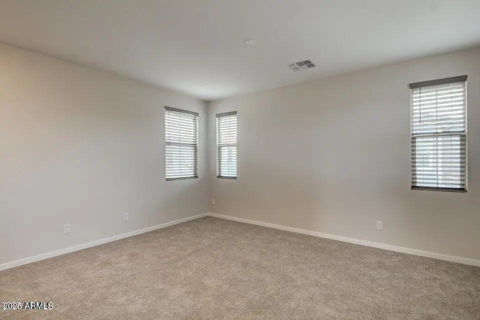 Real Estate Picture 16