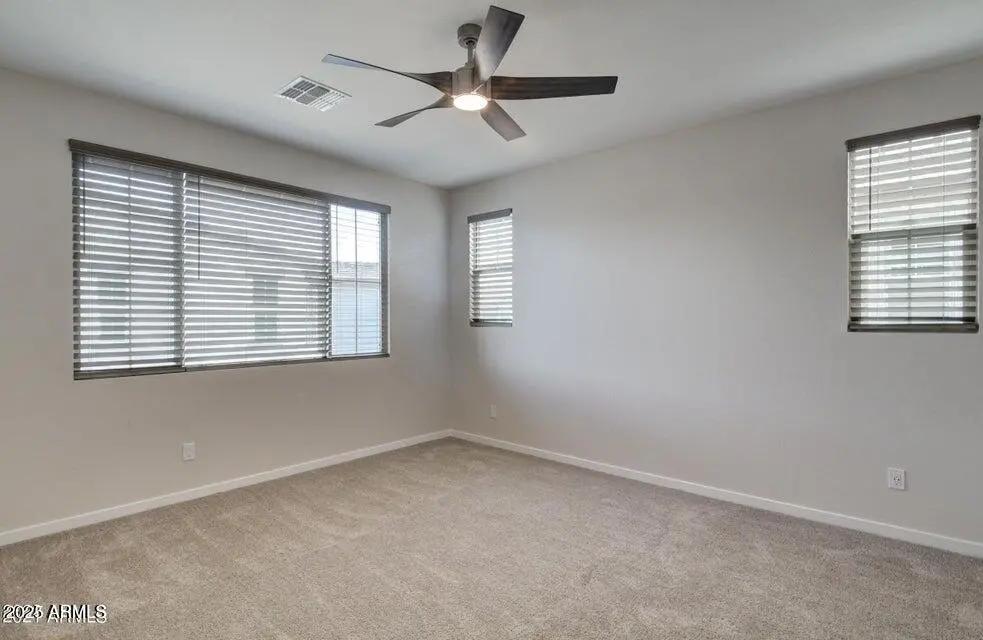 Real Estate Picture 17