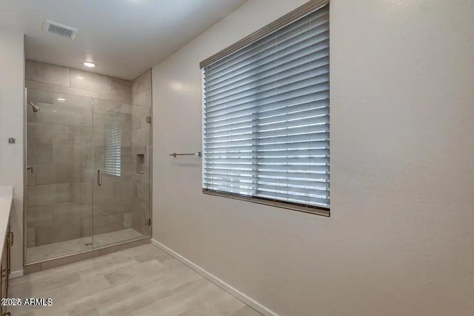 Real Estate Picture 22