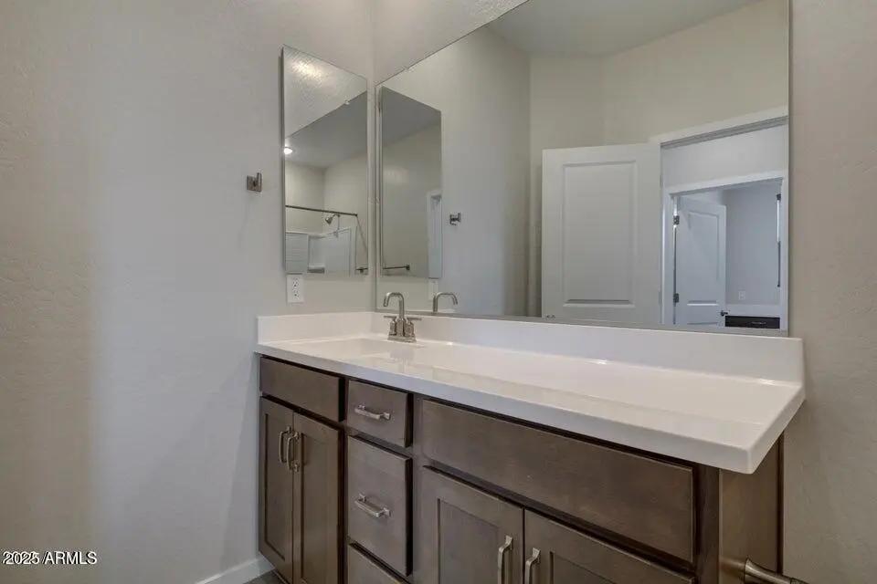 Real Estate Picture 28