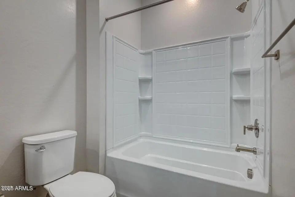 Real Estate Picture 29