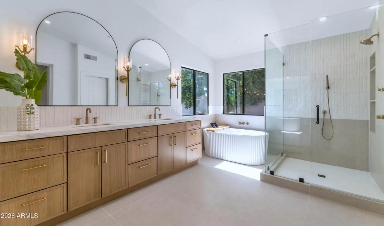 Real Estate Picture 19