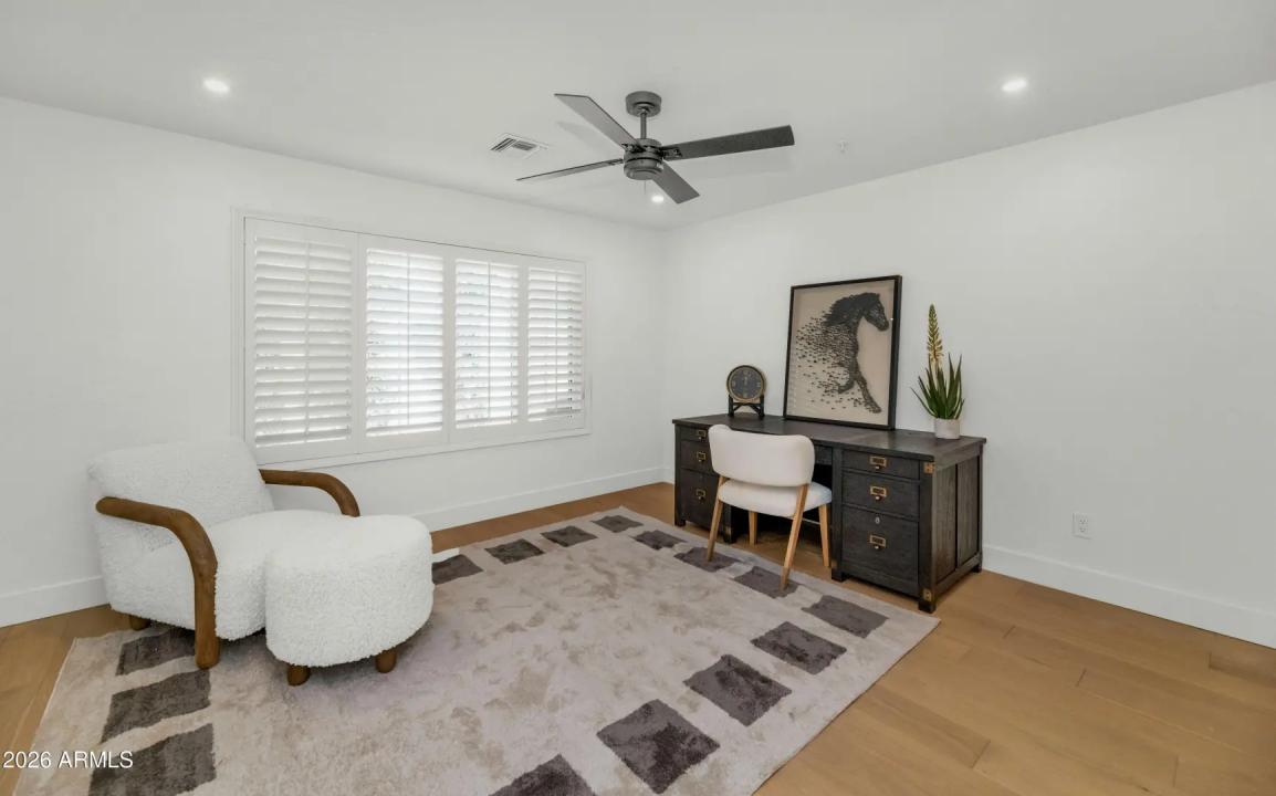Real Estate Picture 27