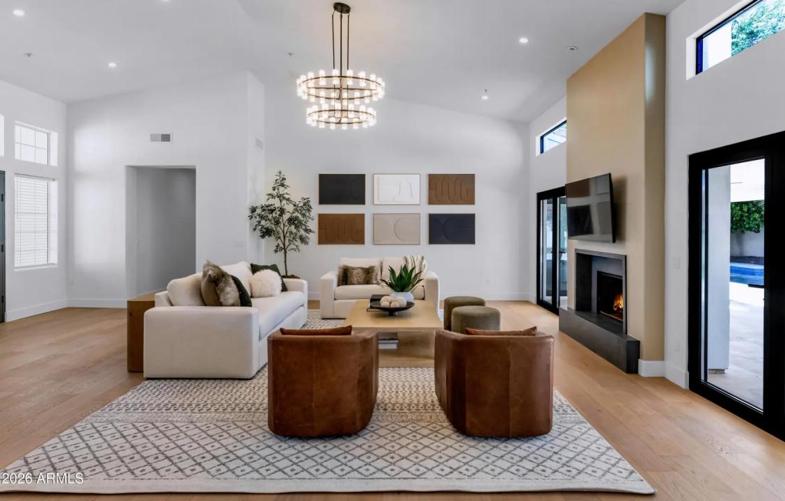 Real Estate Picture 6
