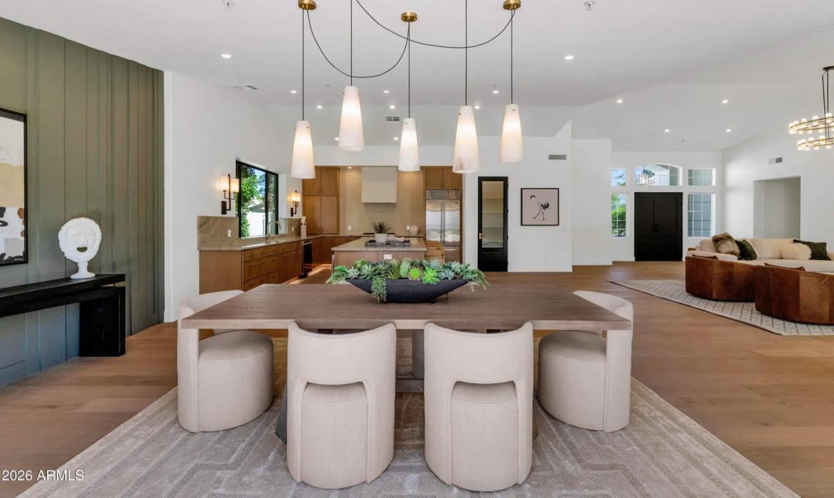 Real Estate Picture 15