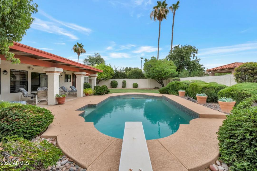 Real Estate Picture 33