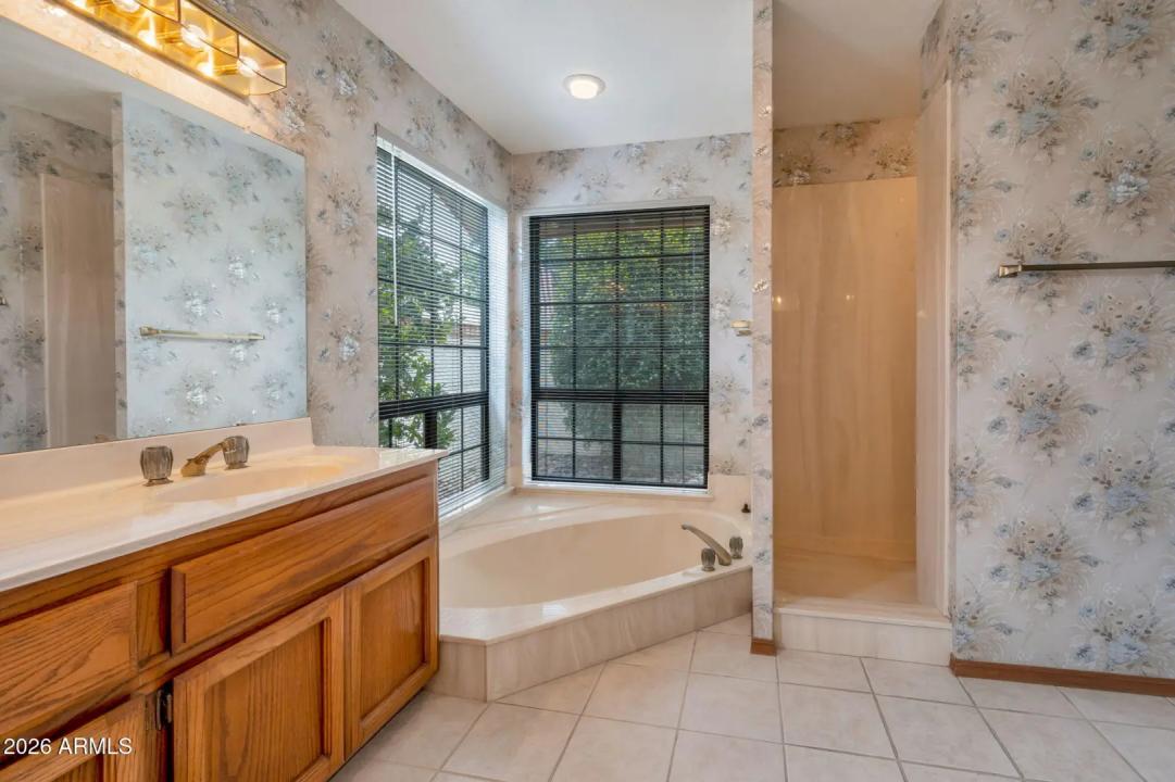 Real Estate Picture 22