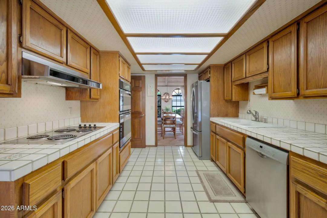 Real Estate Picture 15