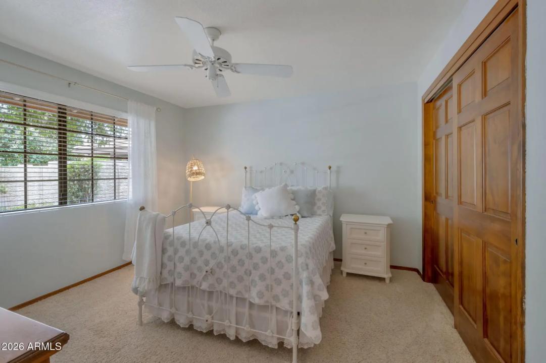 Real Estate Picture 25