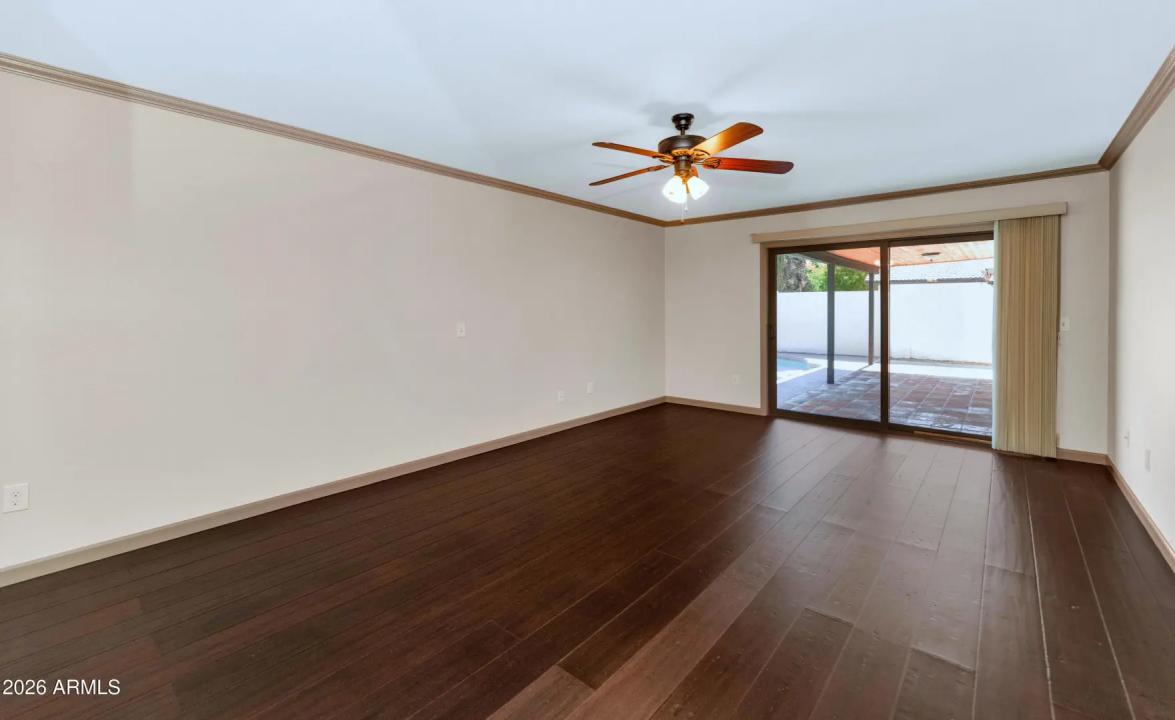Real Estate Picture 23