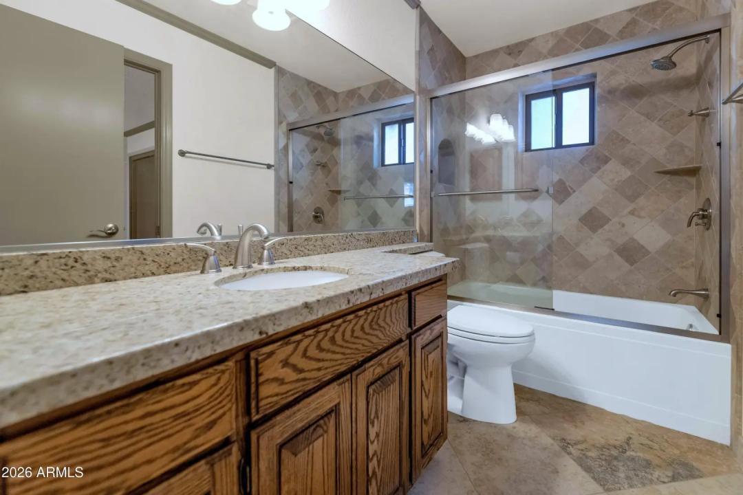 Real Estate Picture 24