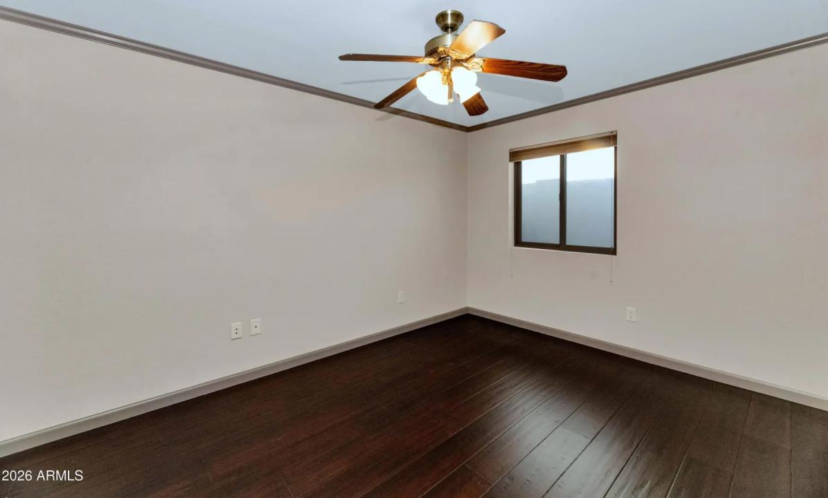 Real Estate Picture 25