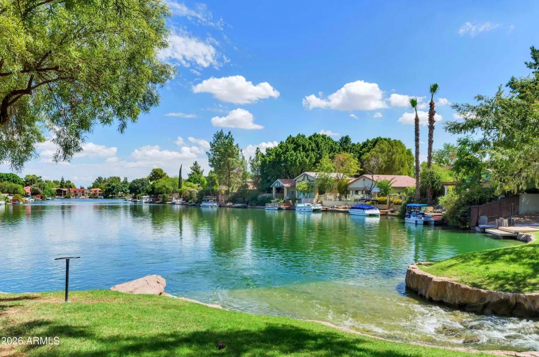 Real Estate Picture 33