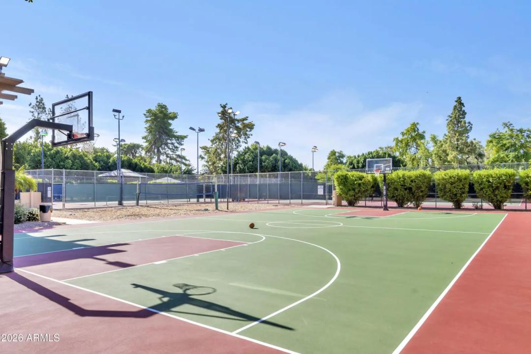 Real Estate Picture 35