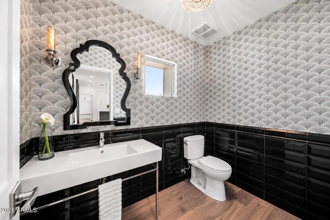 Real Estate Picture 10