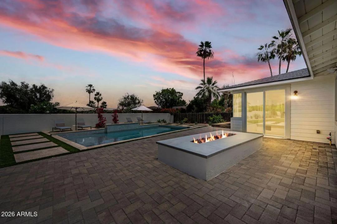 Real Estate Picture 28