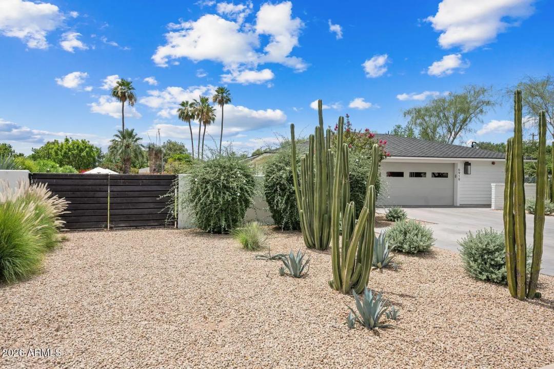 Real Estate Picture 25
