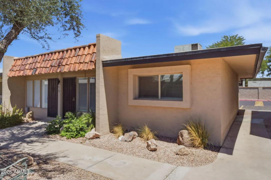 Real Estate Picture 2