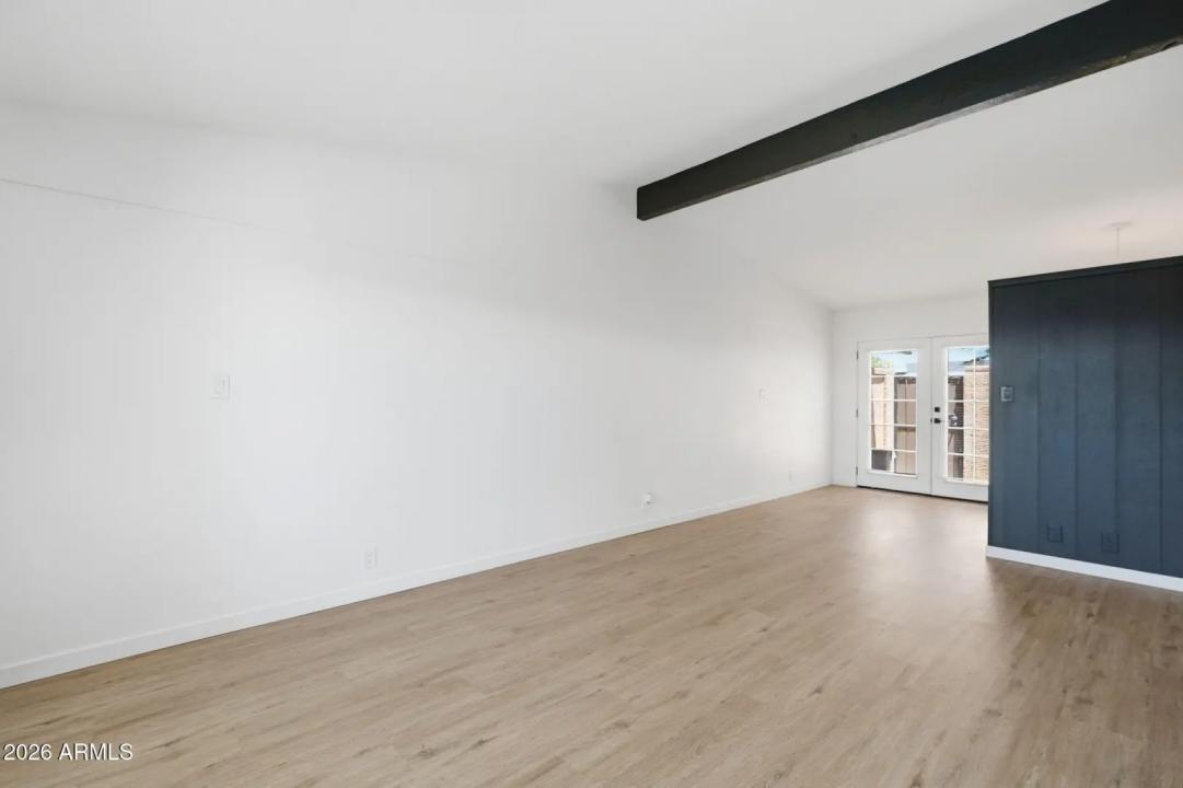 Real Estate Picture 6