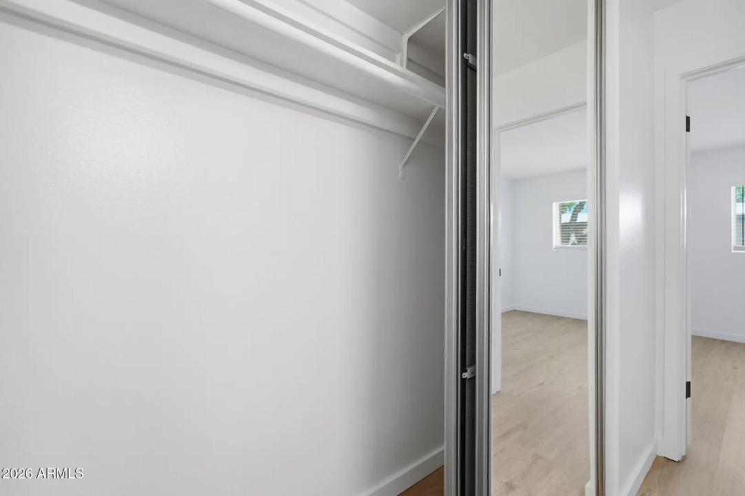 Real Estate Picture 17