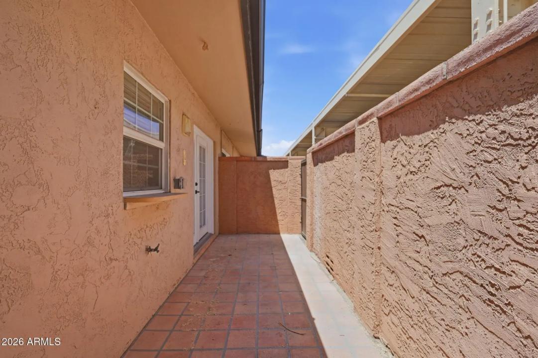 Real Estate Picture 23