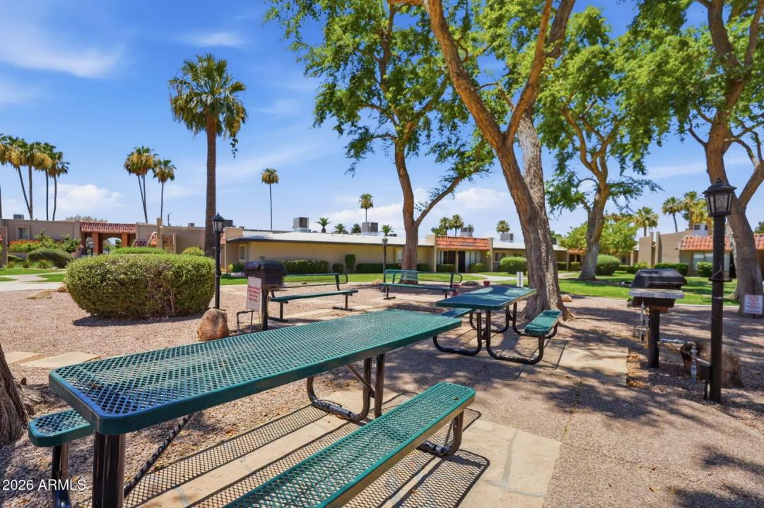 Real Estate Picture 25