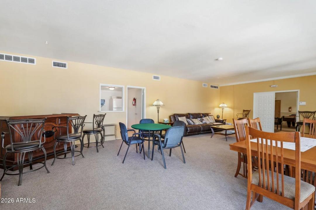 Real Estate Picture 33