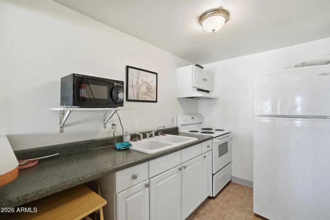 Real Estate Picture 34