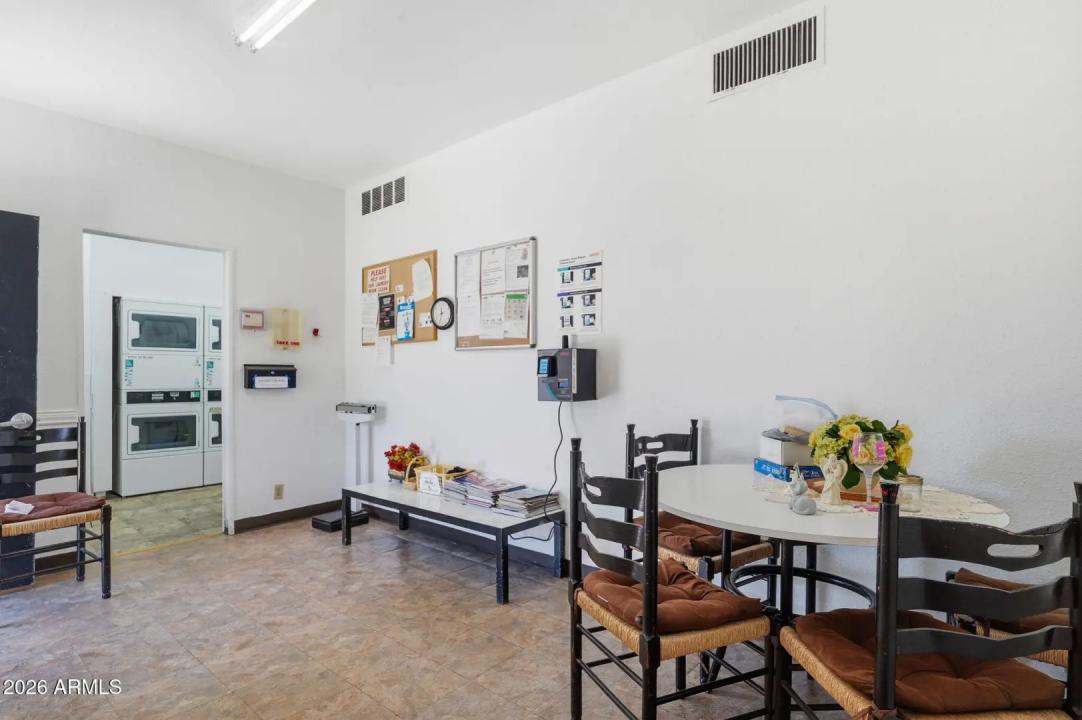 Real Estate Picture 39