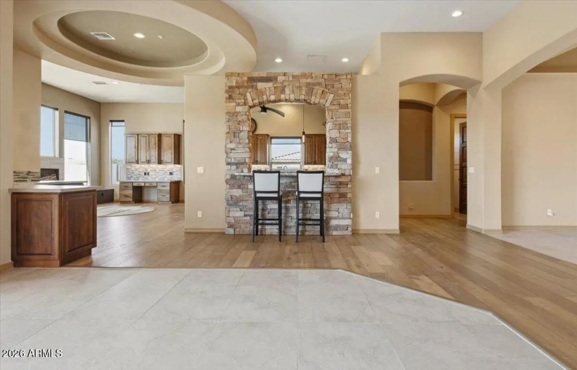 Real Estate Picture 6