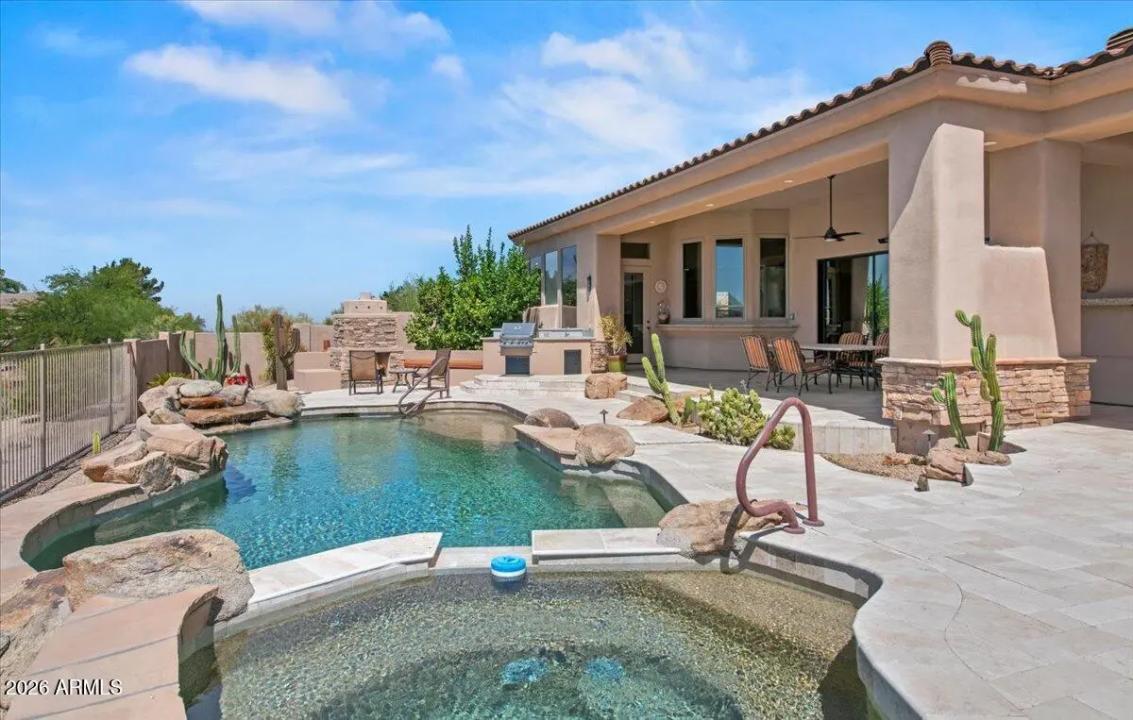 Real Estate Picture 32