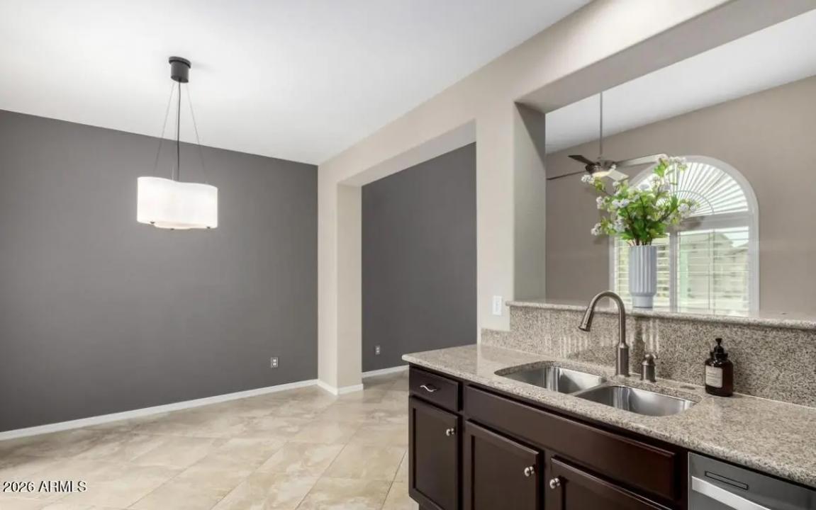 Real Estate Picture 6
