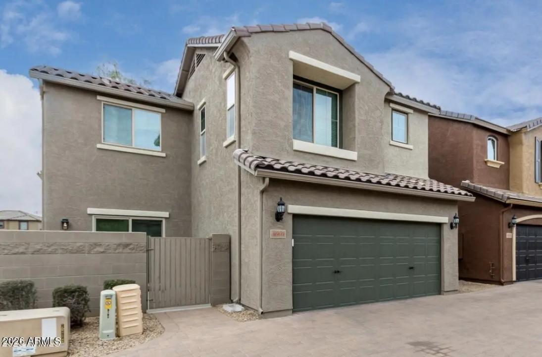 Real Estate Picture 14