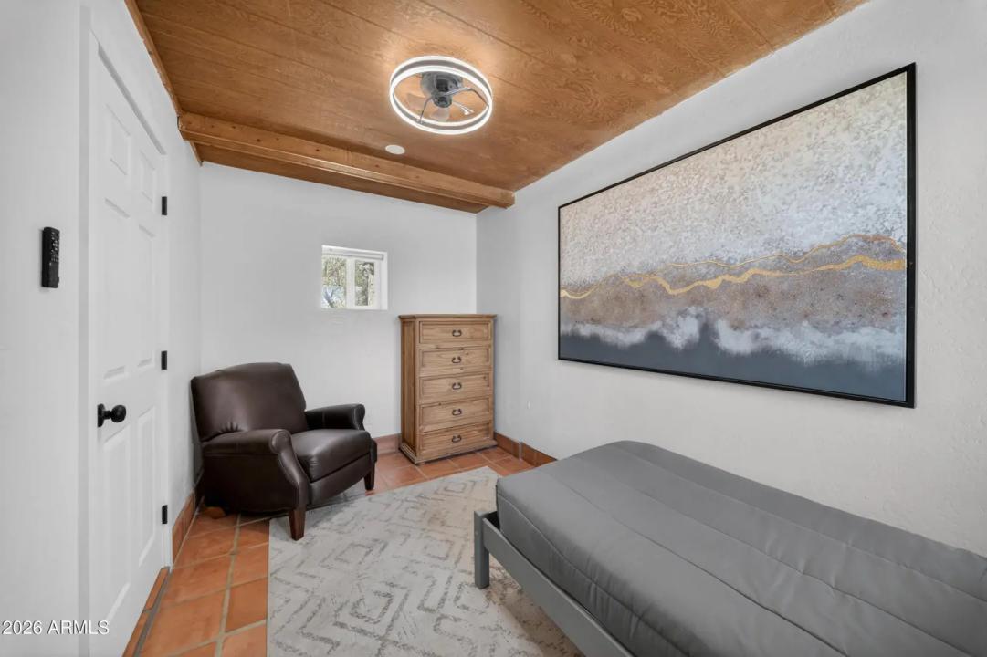 Real Estate Picture 27