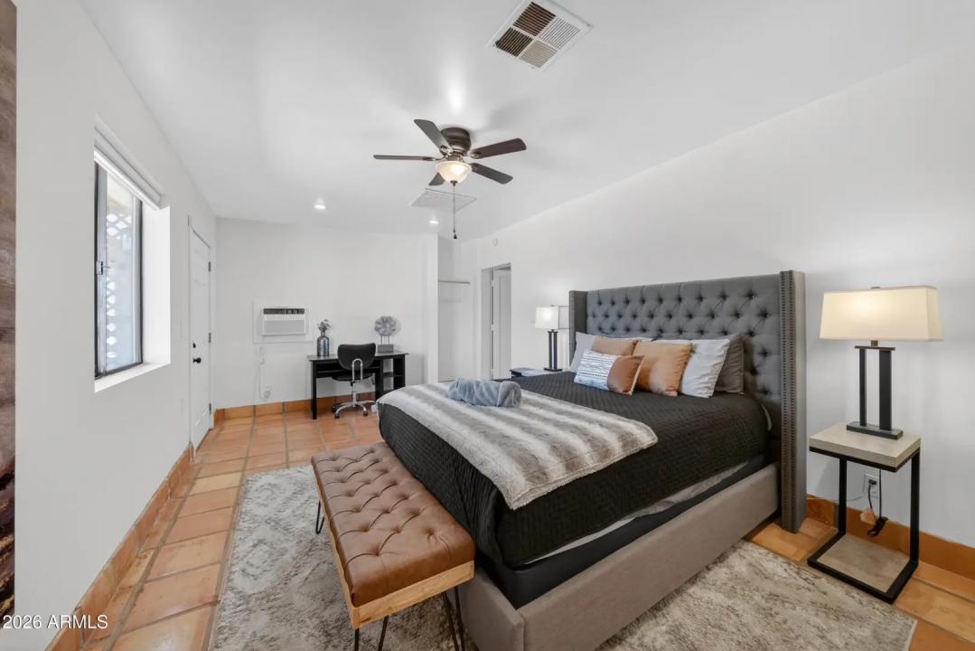 Real Estate Picture 28