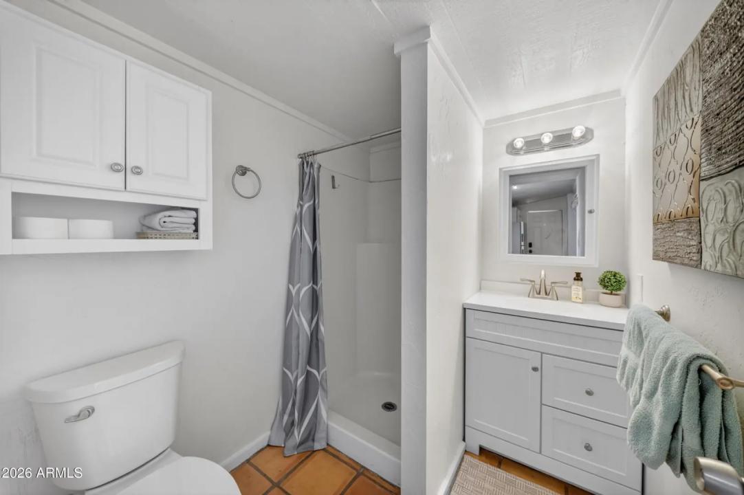 Real Estate Picture 30