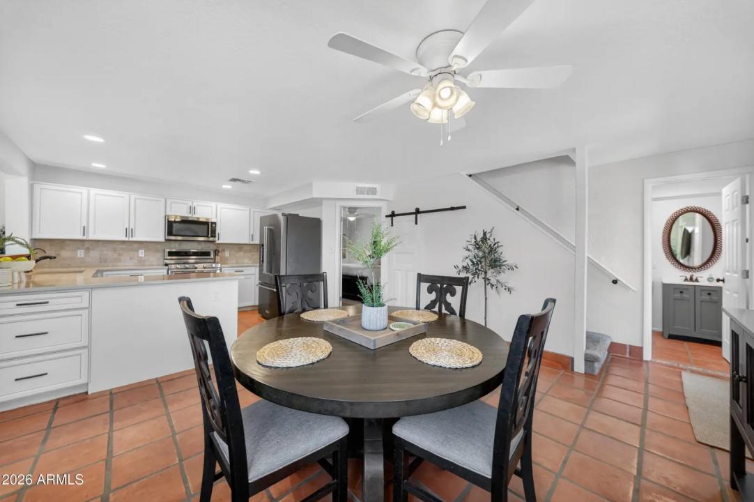 Real Estate Picture 9
