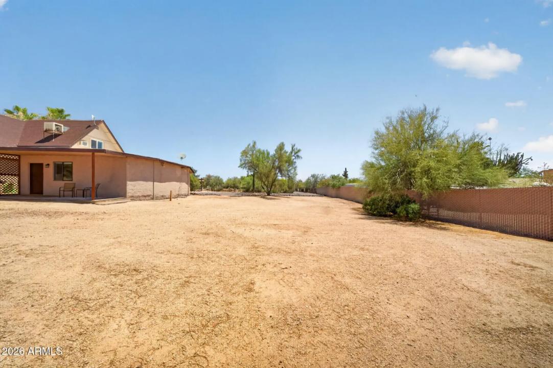 Real Estate Picture 32