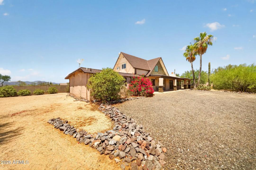 Real Estate Picture 33