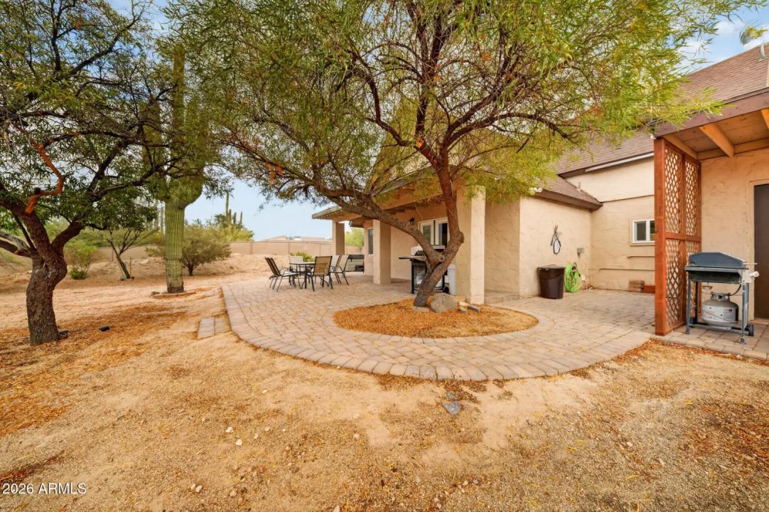 Real Estate Picture 33