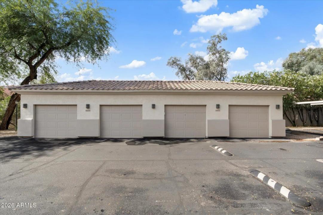 Real Estate Picture 9