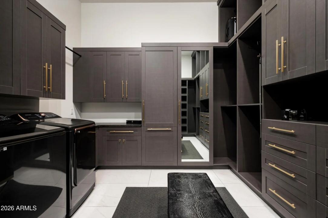 Real Estate Picture 27