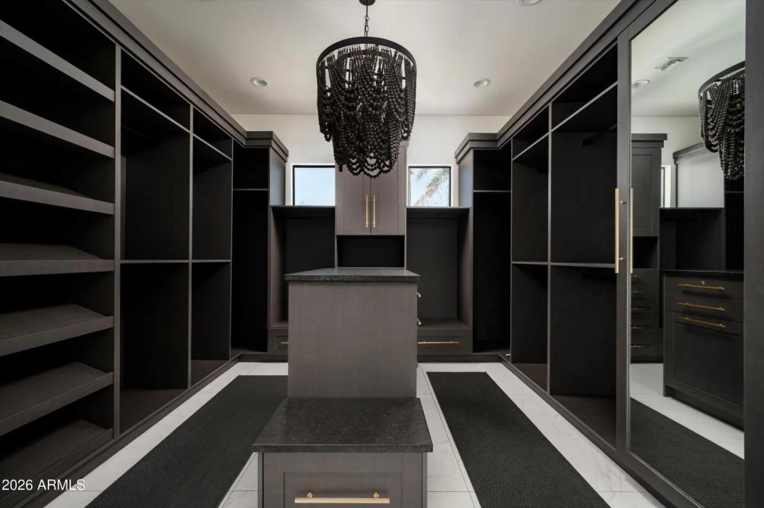 Real Estate Picture 26