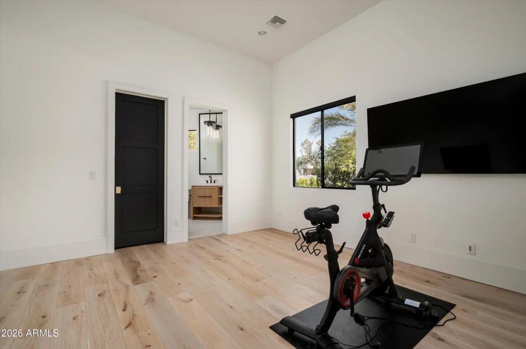 Real Estate Picture 35