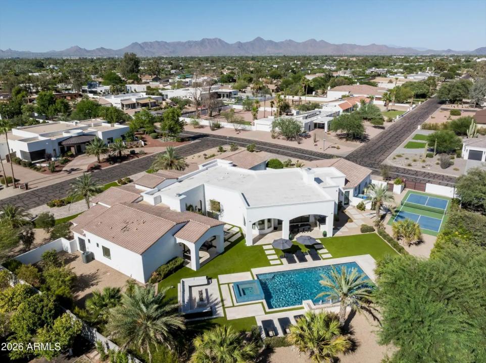 Real Estate Picture 64