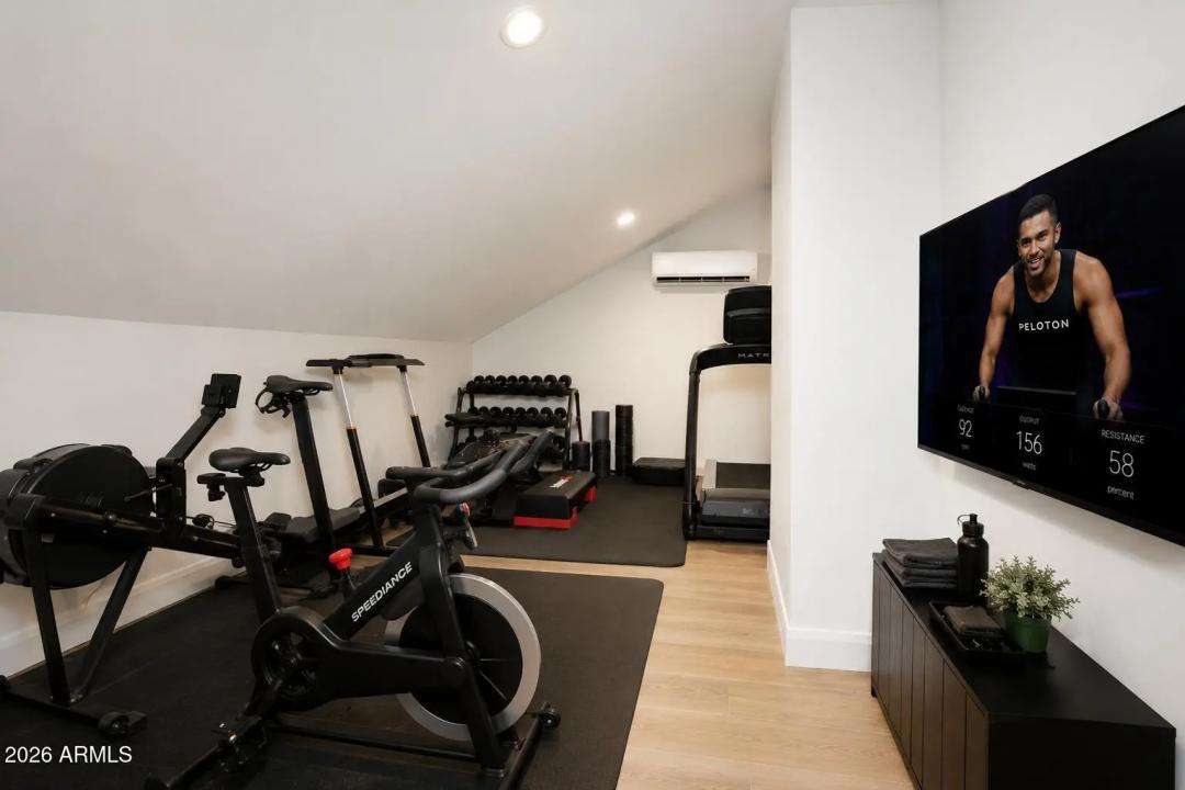 Real Estate Picture 10
