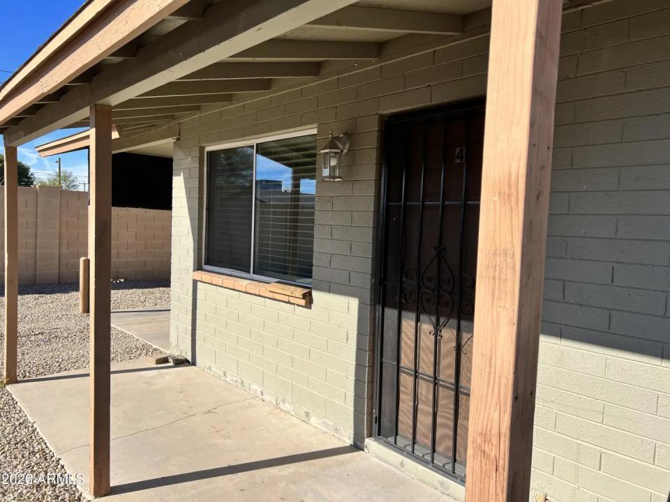 1328 W COCHISE Drive Phoenix AZ 85021