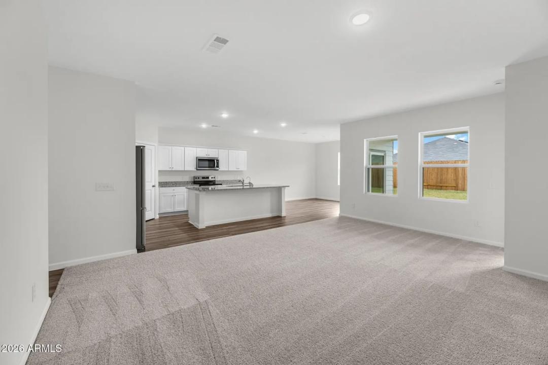 Real Estate Picture 17