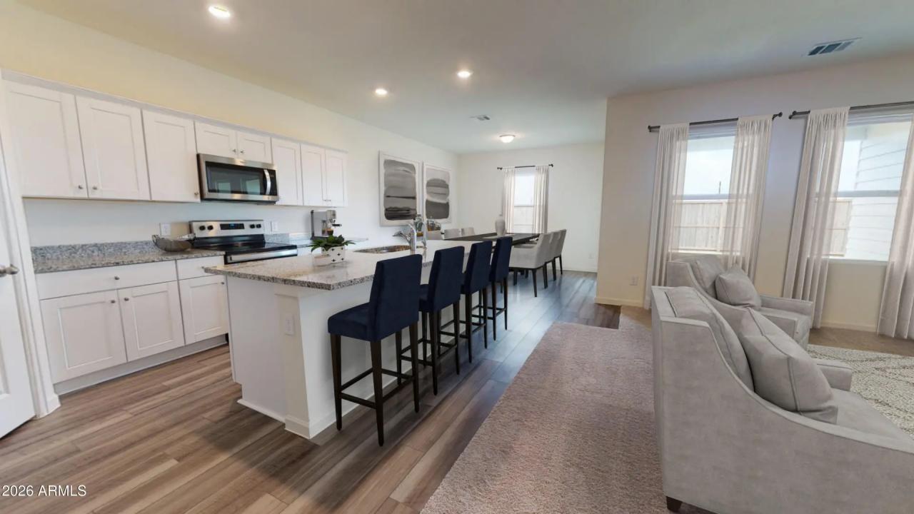 Real Estate Picture 33