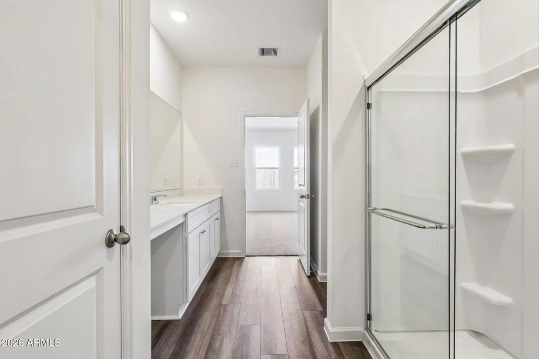 Real Estate Picture 40